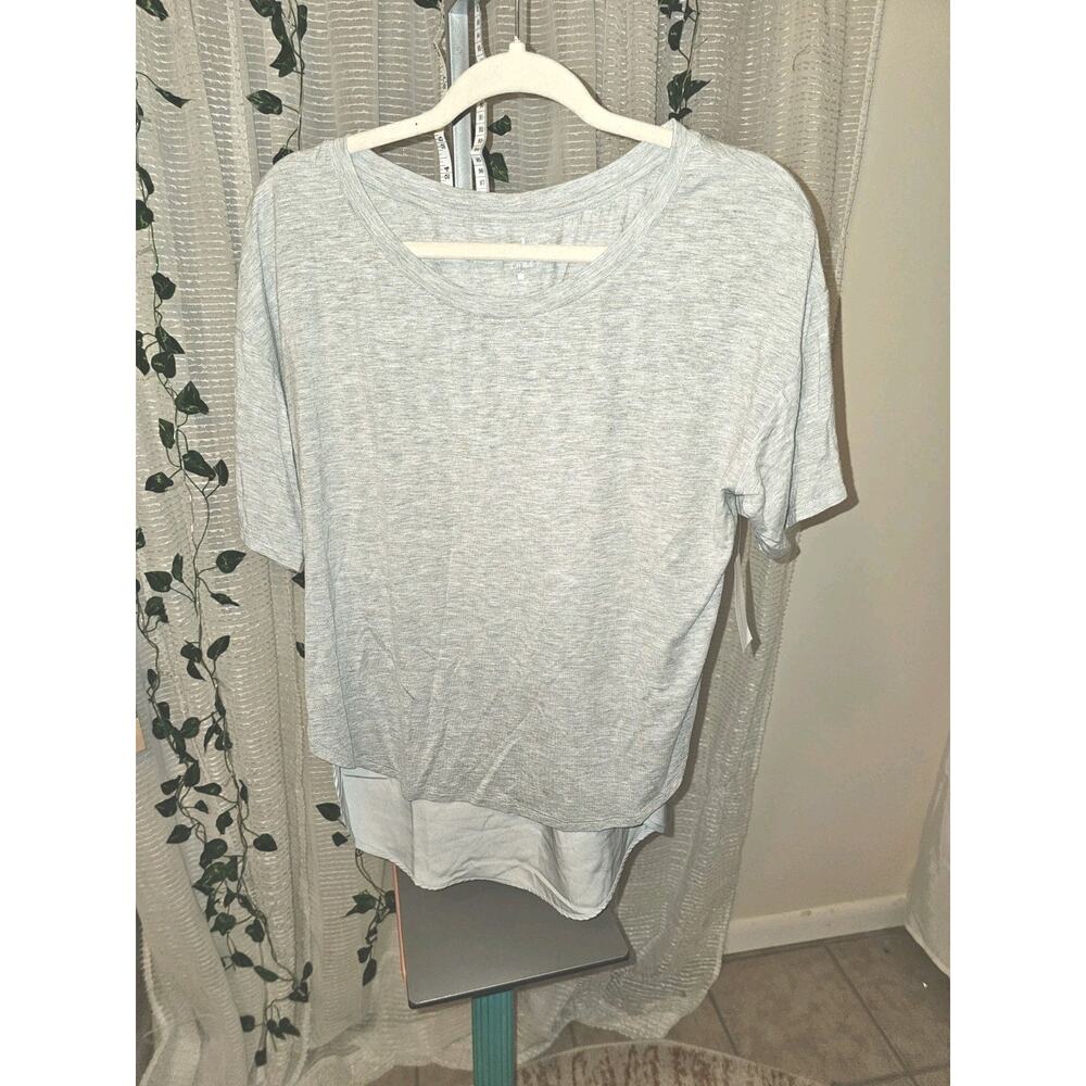 Soho New York and Company Street Boho Gray White Shirt NWT Sz M MSRP $34